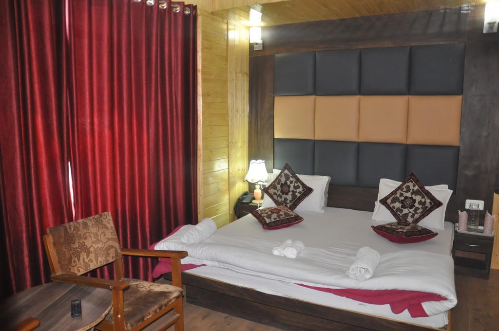 Hotel Azad Durgjan Ngoại thất bức ảnh