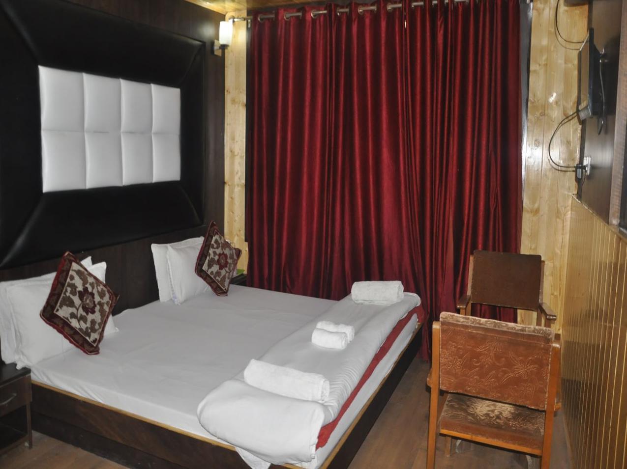 Hotel Azad Durgjan Ngoại thất bức ảnh
